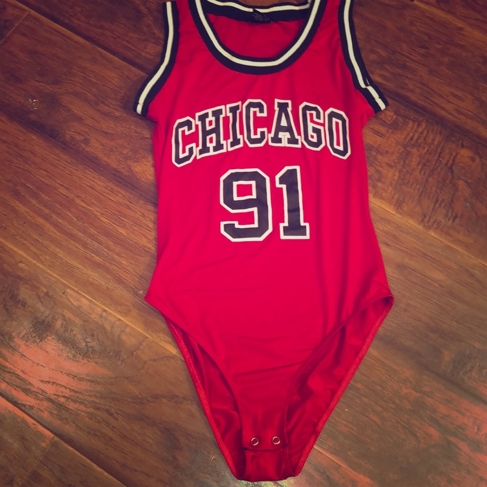 Medium sleeveless bodysuit